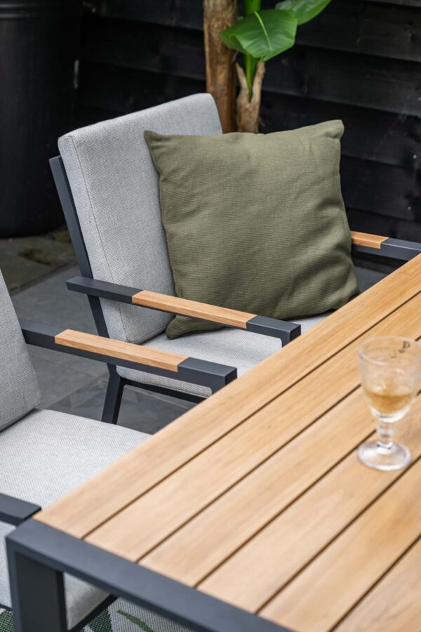 Felini Dining Stuhl carbon black / valley sand / light teaklook – Bild 6
